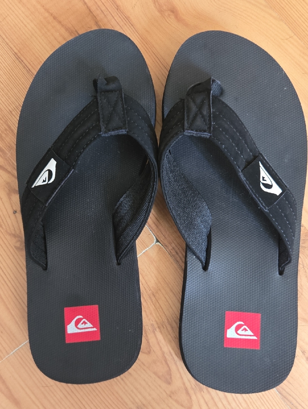 Quiksilver Black Flip Flops